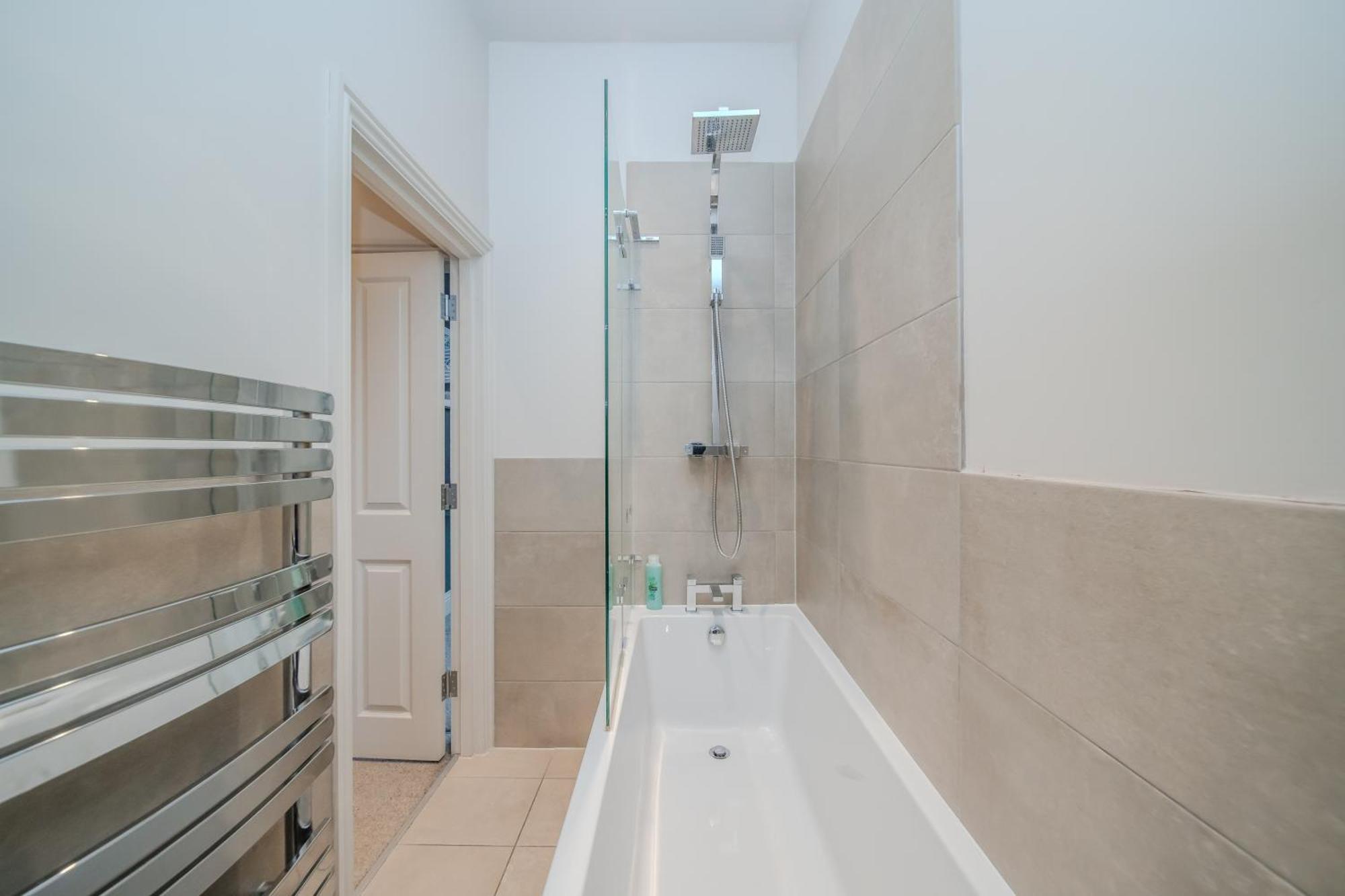 Apartment Garden I Two Bedroom I Two Bathroom I Slp 6 Guests *
