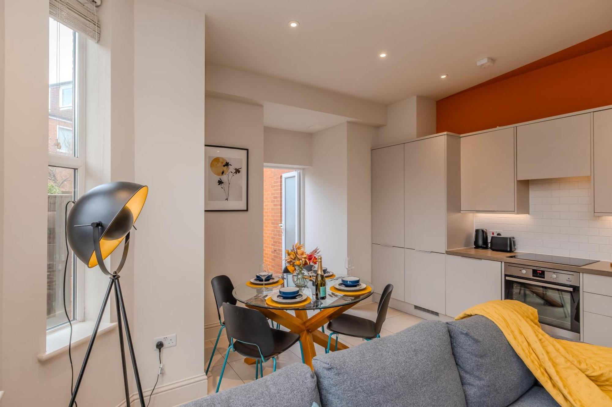 Garden I Two Bedroom I Two Bathroom I Slp 6 Guests * Brighton