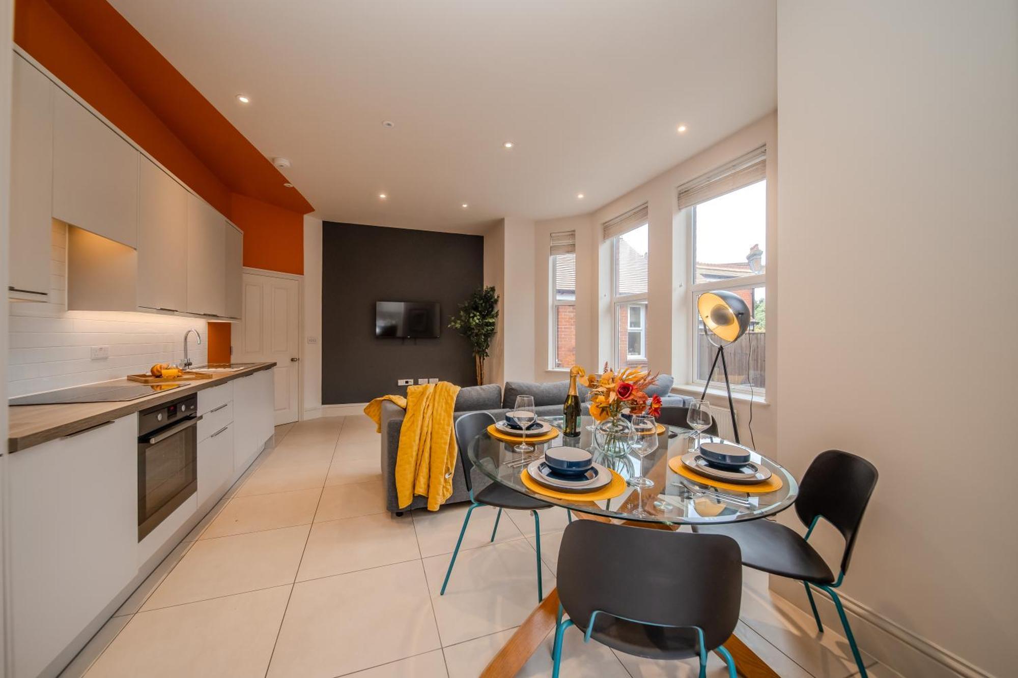 Garden I Two Bedroom I Two Bathroom I Slp 6 Guests Brighton